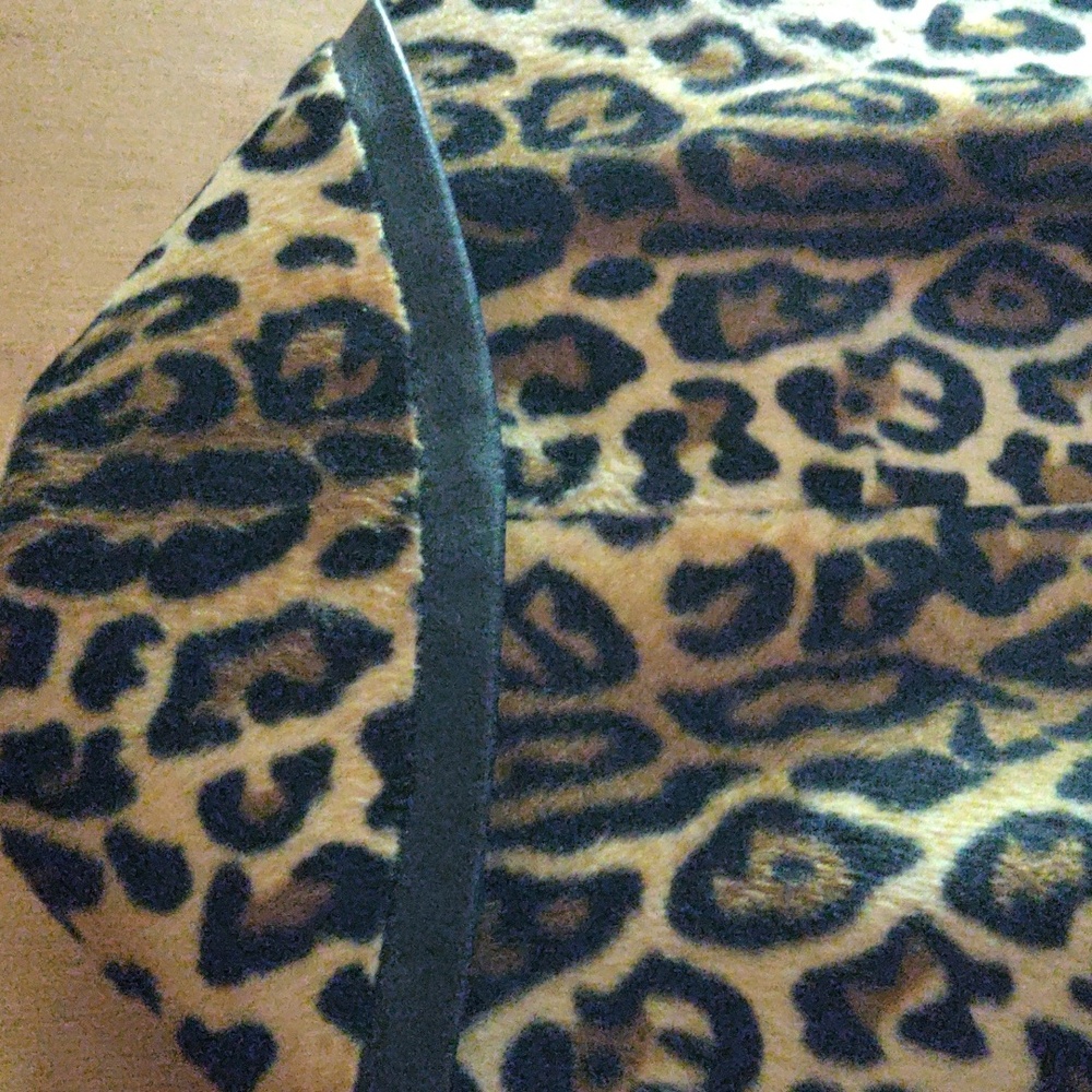 Coat - Picture 8 of 9